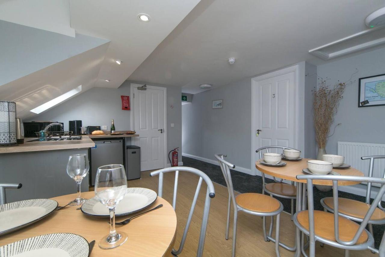 Pass The Keys Modern En-suite In Country Pubrestaurant 2 * Llanddona