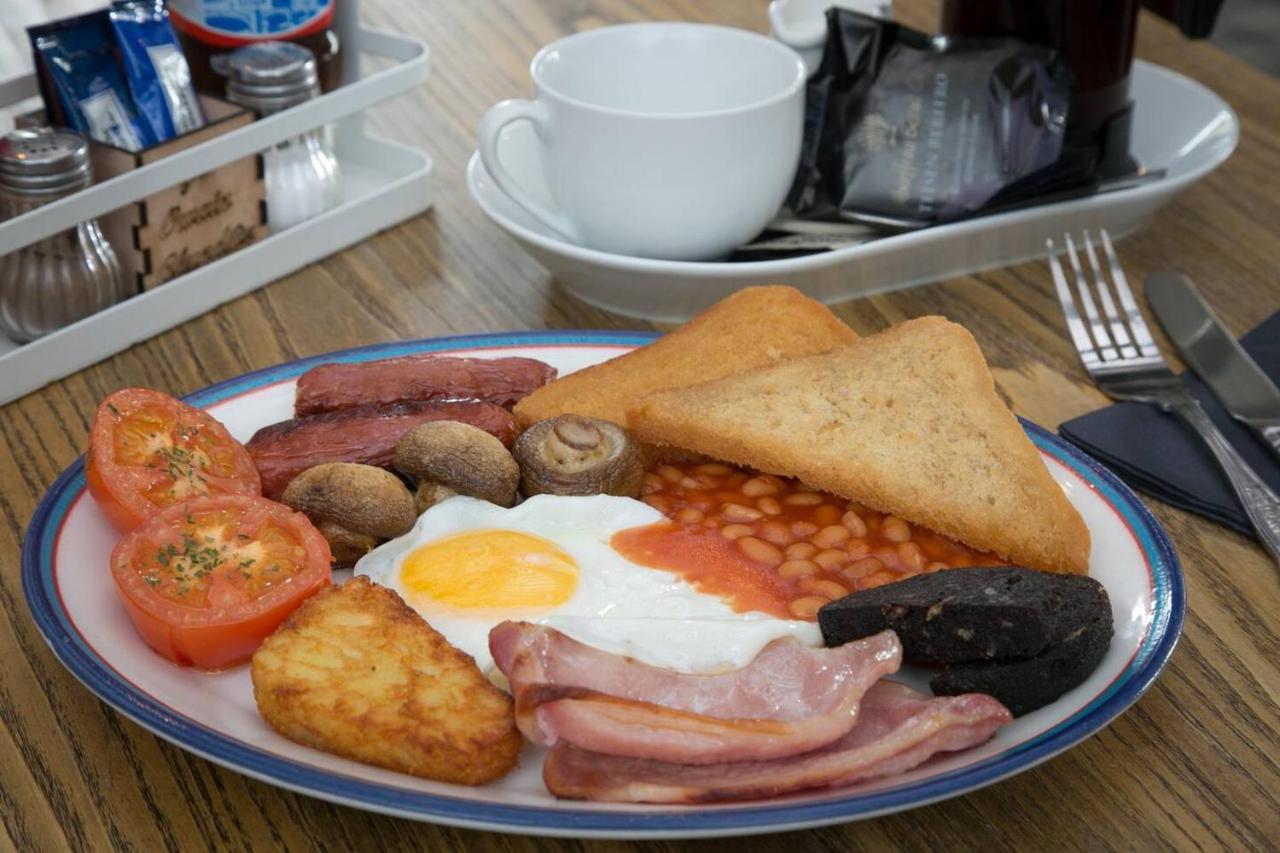 Pass The Keys Modern En-suite In Country Pubrestaurant 2 * Llanddona