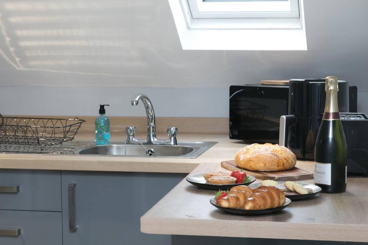 Pass The Keys Modern En-suite In Country Pubrestaurant 2 * Llanddona