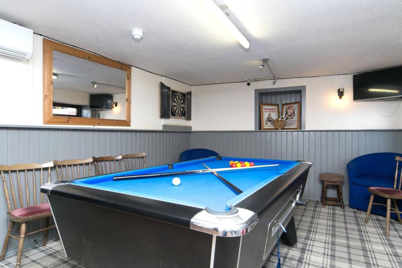 Pass The Keys Modern En-suite In Country Pubrestaurant 2 *